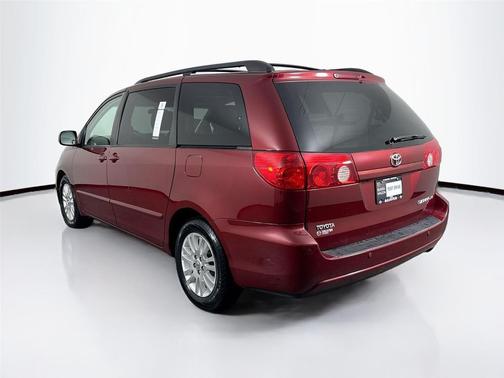 2008 Toyota Sienna XLE