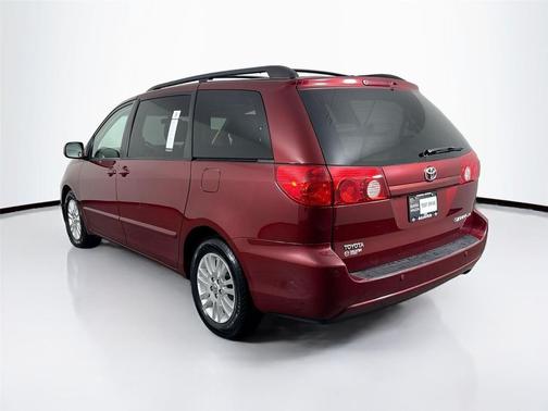 2008 Toyota Sienna XLE