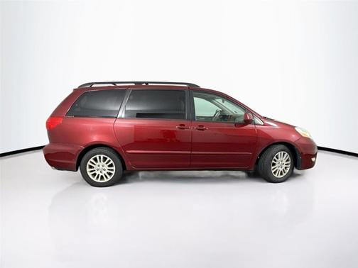 2008 Toyota Sienna XLE