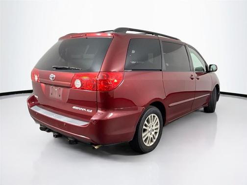 2008 Toyota Sienna XLE