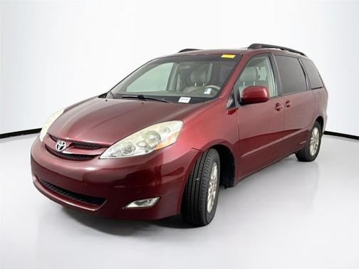 2008 Toyota Sienna XLE