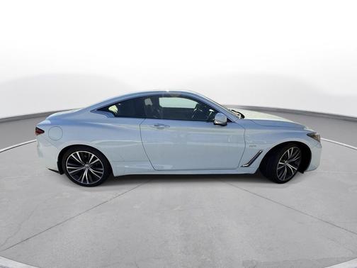 2018 INFINITI Q60 3.0T LUXE