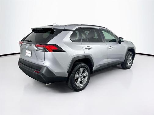 2023 Toyota RAV4 Hybrid LE