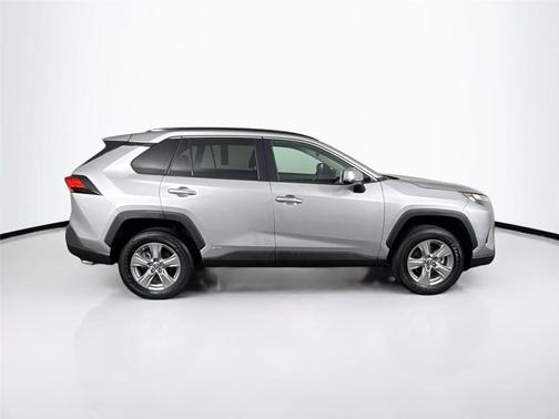 2023 Toyota RAV4 Hybrid LE