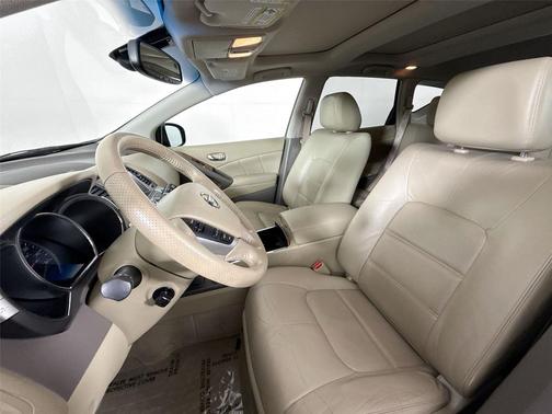 2011 Nissan Murano LE