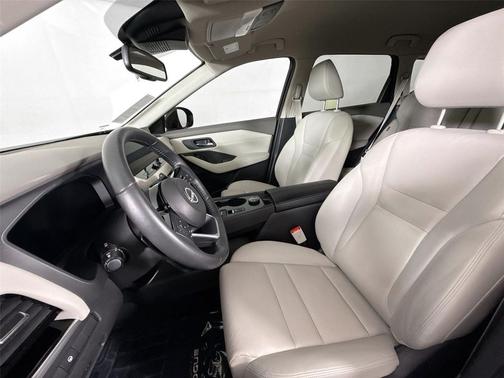 Super Black 2024 Nissan Rogue SL