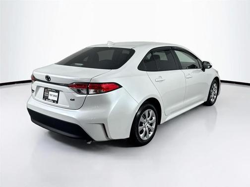 Ice Cap 2023 Toyota Corolla LE