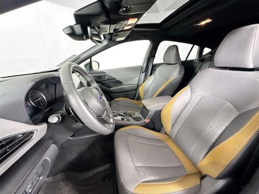 Crystal White Pearl 2025 Subaru Crosstrek Sport