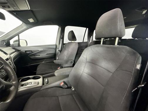 Lunar Silver Metallic 2022 Honda Pilot AWD Sport