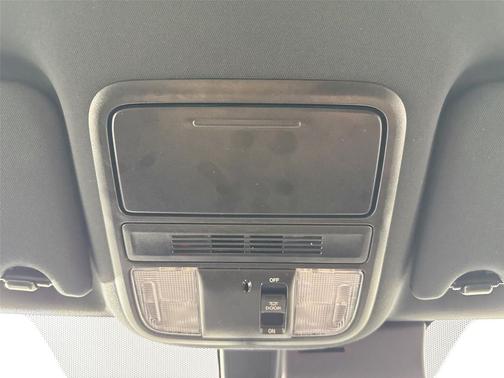 Lunar Silver Metallic 2022 Honda Pilot AWD Sport