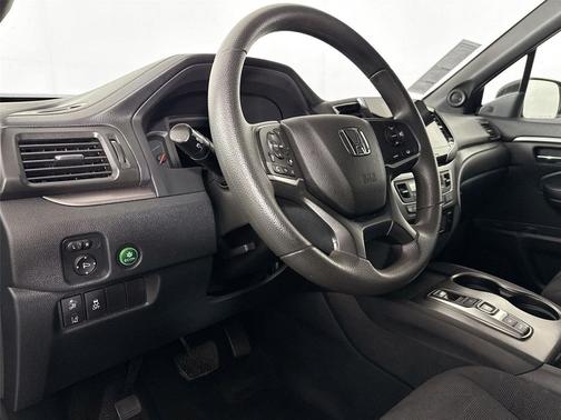 Lunar Silver Metallic 2022 Honda Pilot AWD Sport