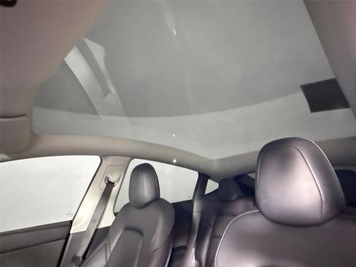 Midnight Silver Metallic 2022 Tesla Model Y Performance Dual Motor All-Wheel Drive