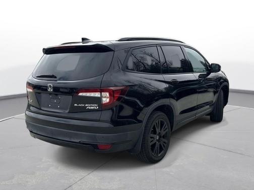 2021 Honda Pilot AWD Black Edition