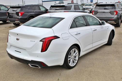 2024 Cadillac CT4 Luxury