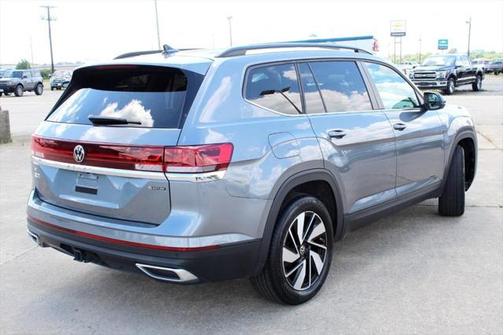 2024 Volkswagen Atlas 2.0T SE w/Technology 4MOTION