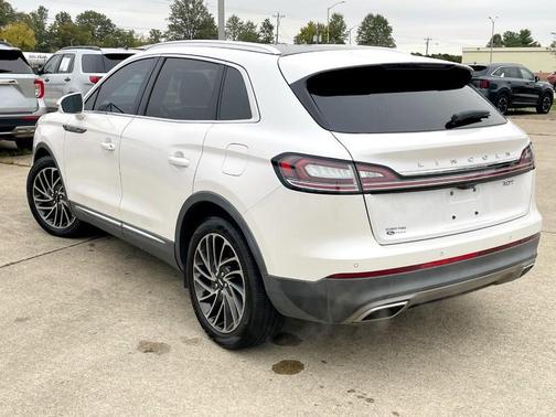 2019 Lincoln Nautilus Select