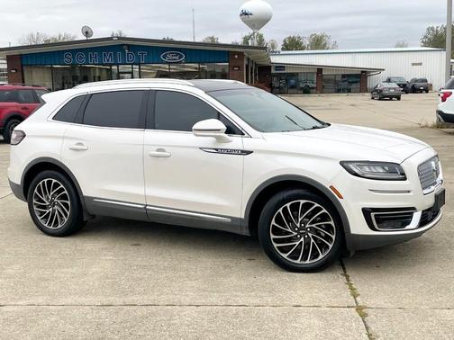 2019 Lincoln Nautilus Select