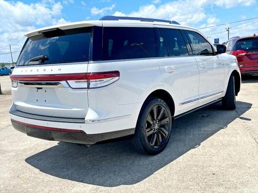 2024 Lincoln Navigator Reserve
