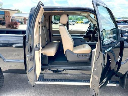 2014 Ford F-350 Lariat