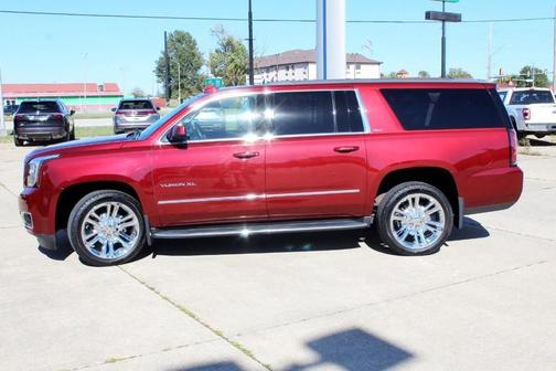 2017 GMC Yukon XL SLT