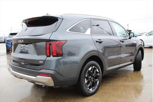 2024 Kia Sorento S