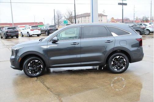 2024 Kia Sorento S