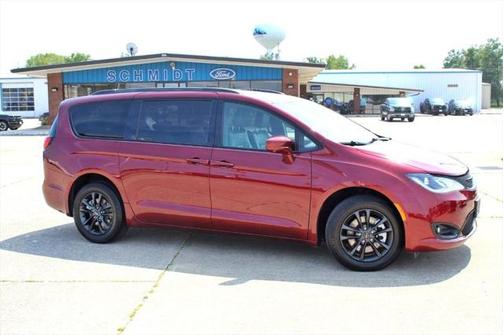 2020 Chrysler Pacifica L