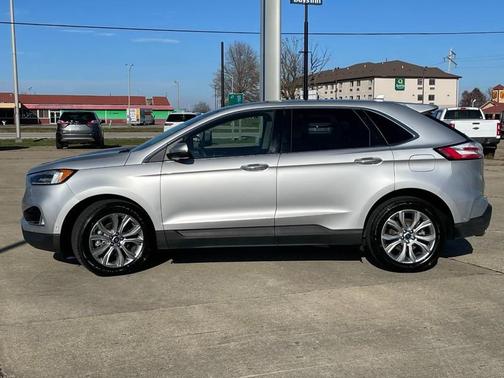 2019 Ford Edge Titanium