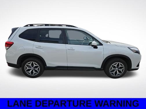 Crystal White Pearl 2024 Subaru Forester Premium