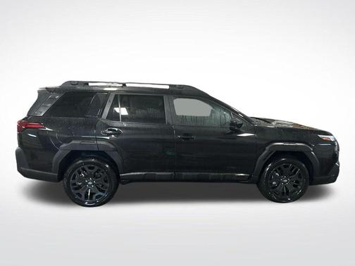 Crystal Black Silica 2026 Subaru Outback Limited XT