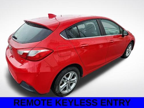 Red 2017 Chevrolet Cruze LT