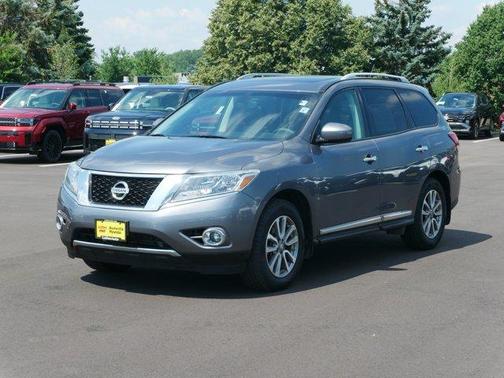 2016 Nissan Pathfinder SL