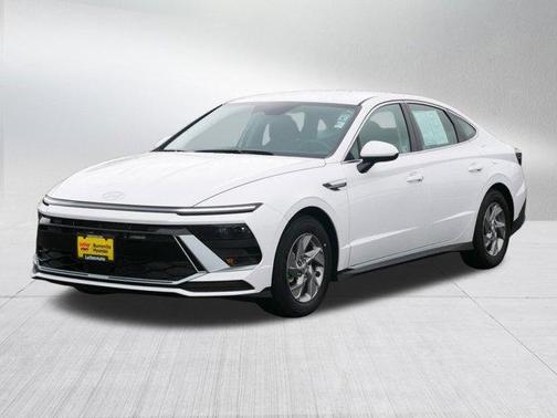 2025 Hyundai SONATA SE