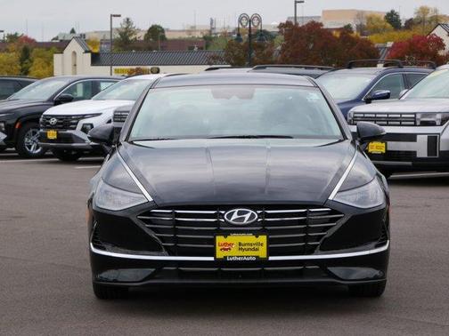 2023 Hyundai SONATA SE
