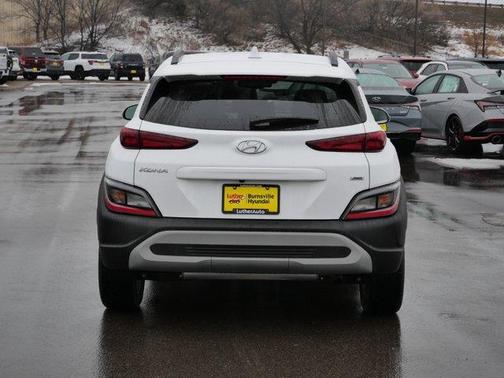 2022 Hyundai KONA SEL