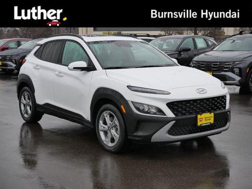 2022 Hyundai KONA SEL