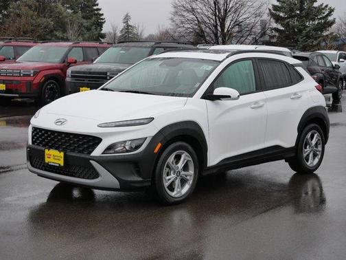 2022 Hyundai KONA SEL