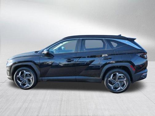 Black Pearl 2024 Hyundai TUCSON SEL