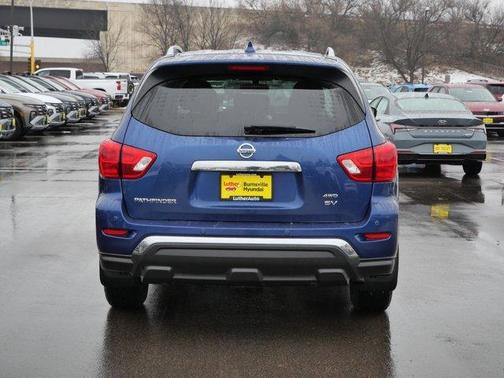 2019 Nissan Pathfinder SV