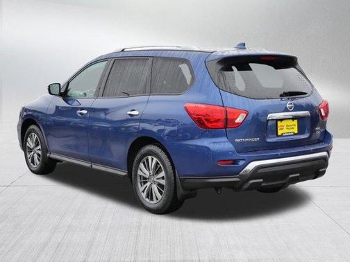 2019 Nissan Pathfinder SV
