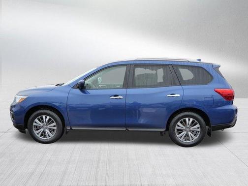 2019 Nissan Pathfinder SV