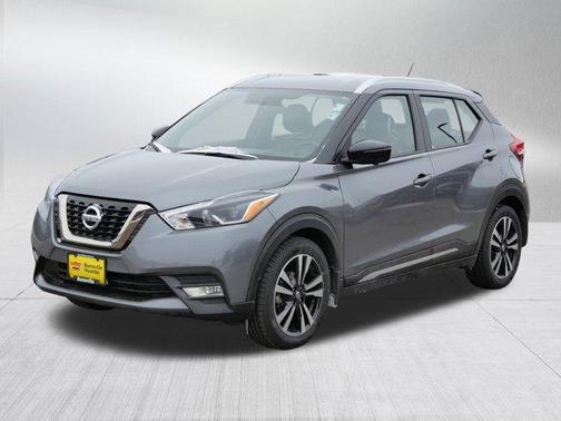2019 Nissan Kicks SR
