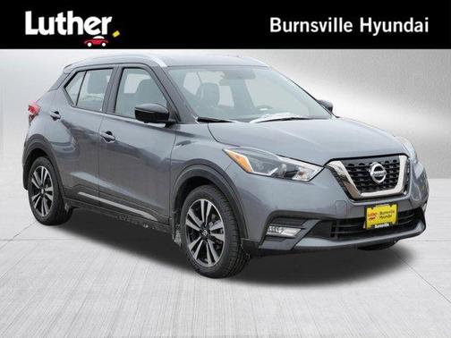 2019 Nissan Kicks SR