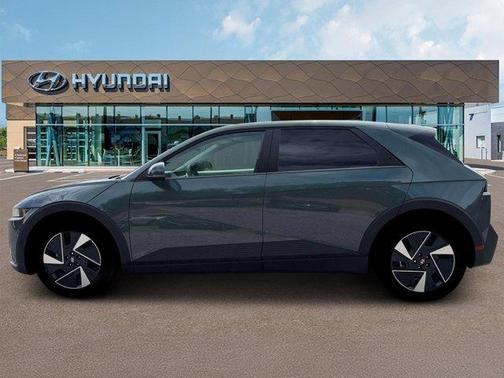 Teal 2026 Hyundai IONIQ 5 SE