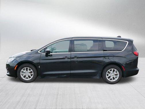 2017 Chrysler Pacifica LX