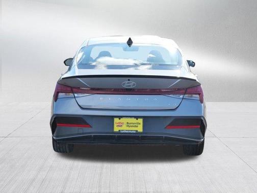 2025 Hyundai ELANTRA HEV SEL