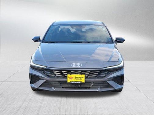 2025 Hyundai ELANTRA HEV SEL