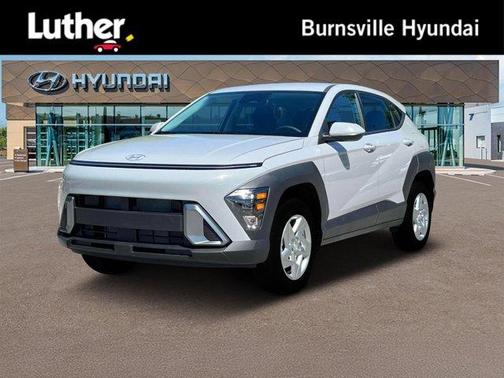 2025 Hyundai KONA SE