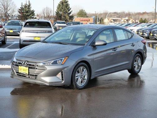 2019 Hyundai ELANTRA SEL