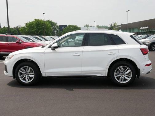 2023 Audi Q5 45 S line quattro Premium